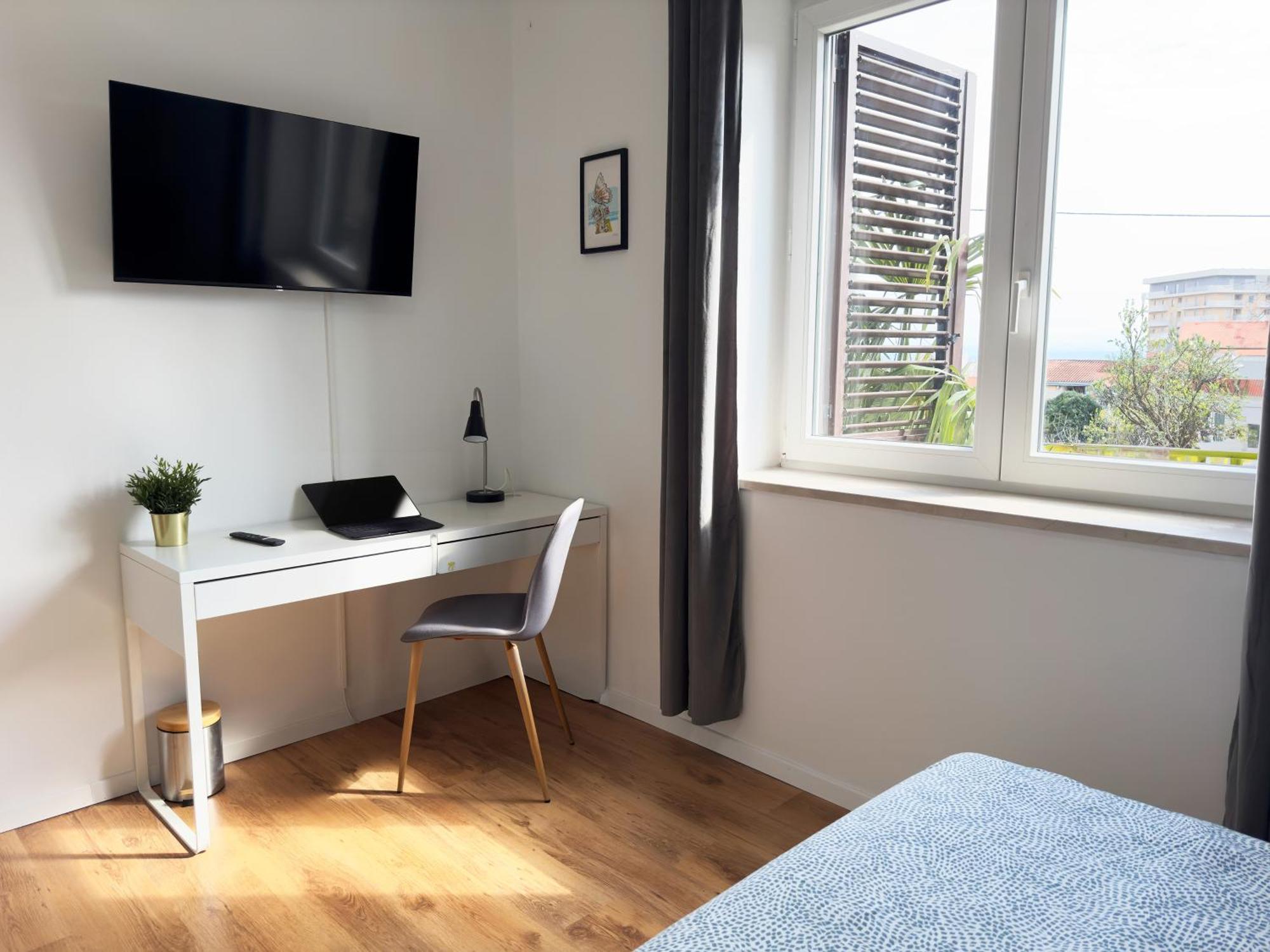 Appartement Cute In Near With Parking *